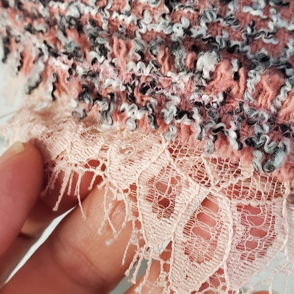 TRUE MEANING-size 6-mini lining skirt (find the match blazer in my closet) - Picture 6 of 8